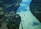 Die Donau bei Schönbühel, Donau-km 2031,8 : Schloss, Felsen, Ortschaft